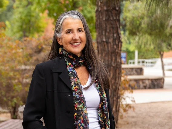 Dr. Ana Carvalho