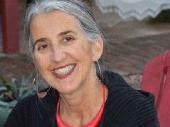 Headshot of Professor Ana Carvalho